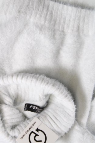 Дамски пуловер Fb Sister, Размер S, Цвят Бял, Цена 11,02 лв.