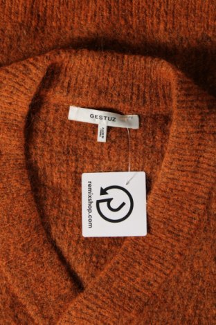 Дамски пуловер Gestuz, Размер S, Цвят Кафяв, Цена 82,00 лв.