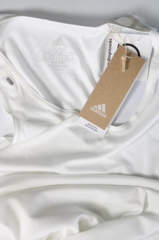 Дамски спортен топ Adidas, Размер XS, Цвят Бял, Цена 72,00 лв.