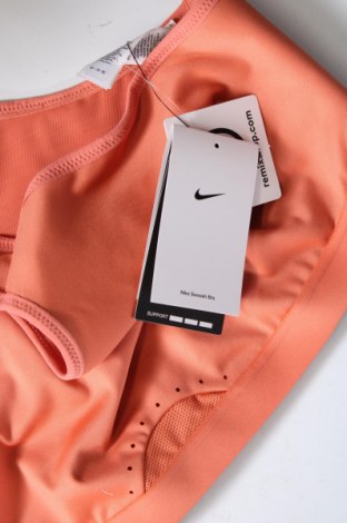 Γυναίκειο αθλητικό τοπ Nike, Μέγεθος 3XL, Χρώμα Πορτοκαλί, Τιμή 37,11 €