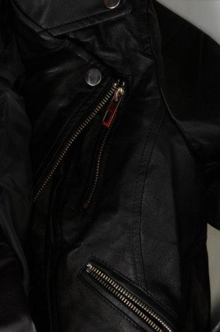 Γυναικείο δερμάτινο μπουφάν, Μέγεθος S, Χρώμα Μαύρο, Τιμή 24,55 €