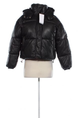 Dámska kožená bunda  Bershka, Veľkosť S, Farba Čierna, Cena  30,54 €