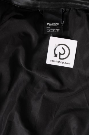 Γυναικείο δερμάτινο μπουφάν Pull&Bear, Μέγεθος S, Χρώμα Μαύρο, Τιμή 24,55 €