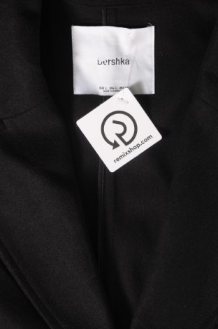 Дамско палто Bershka, Размер L, Цвят Черен, Цена 25,80 лв.