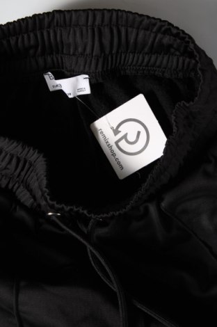Damen Sporthose Bershka, Größe M, Farbe Schwarz, Preis 5,22 €
