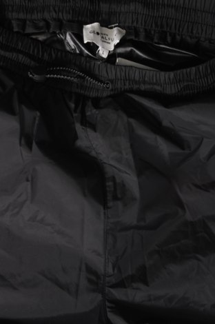 Pantaloni trening de femei Global Funk, Mărime L, Culoare Negru, Preț 154,54 Lei