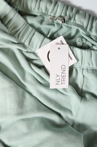 Γυναικείο αθλητικό παντελόνι Nly Trend, Μέγεθος M, Χρώμα Πράσινο, Τιμή 13,75 €