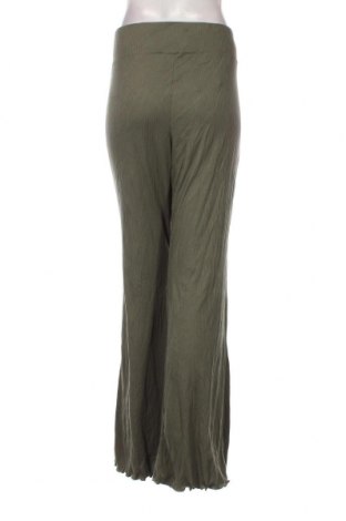 Pantaloni trening de femei No Boundaries, Mărime 3XL, Culoare Verde, Preț 151,32 Lei