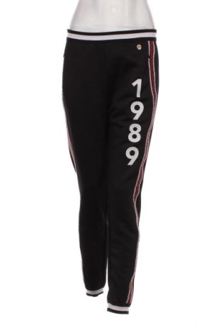 Дамско спортно долнище Versace Jeans, Размер M, Цвят Черен, Цена 129,00 лв.