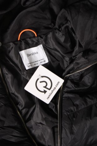 Γυναικείο μπουφάν Bershka, Μέγεθος S, Χρώμα Μαύρο, Τιμή 29,69 €
