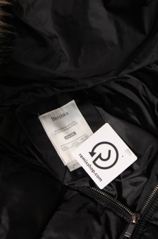 Γυναικείο μπουφάν Bershka, Μέγεθος L, Χρώμα Μαύρο, Τιμή 16,15 €