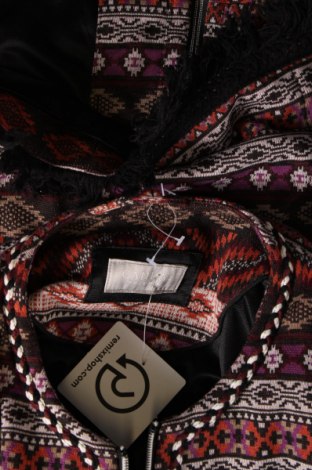 Γυναικείο μπουφάν Canda, Μέγεθος XL, Χρώμα Πολύχρωμο, Τιμή 8,91 €