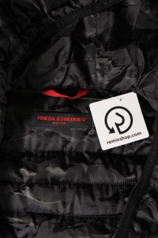 Γυναικείο μπουφάν Frieda & Freddies, Μέγεθος XS, Χρώμα Μαύρο, Τιμή 94,64 €
