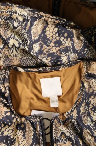 Dámska bunda  H&M, Veľkosť M, Farba Viacfarebná, Cena  18,75 €