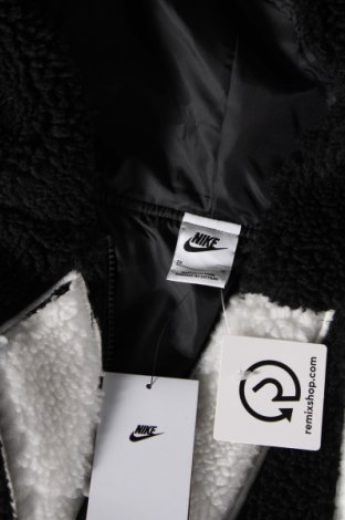 Дамско яке Nike, Размер XXL, Цвят Черен, Цена 190,00 лв.