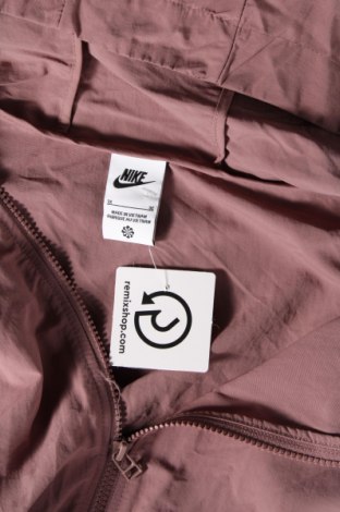 Γυναικείο μπουφάν Nike, Μέγεθος 3XL, Χρώμα Σάπιο μήλο, Τιμή 53,51 €