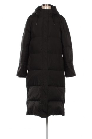 Γυναικείο μπουφάν ONLY, Μέγεθος M, Χρώμα Μαύρο, Τιμή 34,66 €