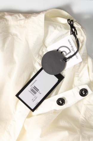 Damenjacke Peuterey, Größe M, Farbe Weiß, Preis 211,34 €