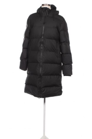 Γυναικείο μπουφάν RAINS, Μέγεθος XS, Χρώμα Μαύρο, Τιμή 113,45 €