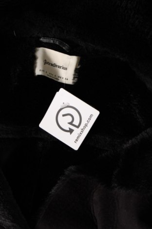 Dámska bunda  Stradivarius, Veľkosť S, Farba Čierna, Cena  18,75 €