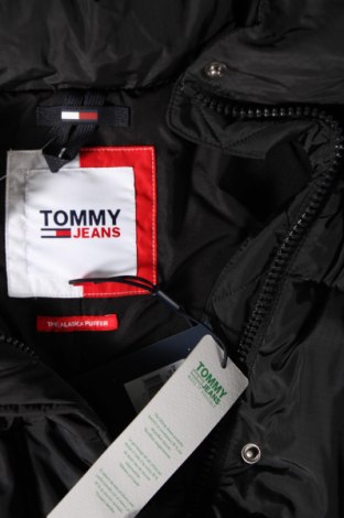 Dámska bunda  Tommy Jeans, Veľkosť L, Farba Čierna, Cena  86,01 €