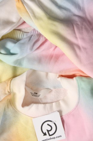 Детска блуза H&M, Размер 14-15y/ 168-170 см, Цвят Многоцветен, Цена 8,36 лв.