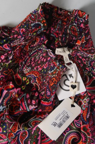 Dětská sukně  TWINSET, Velikost 7-8y/ 128-134 cm, Barva Vícebarevné, Cena  1 820,00 Kč
