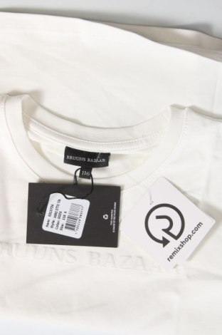 Dziecięcy T-shirt Bruuns Bazaar, Rozmiar 5-6y/ 116-122 cm, Kolor Biały, Cena 98,97 zł