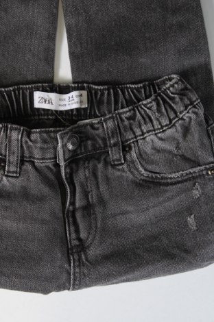 Детски дънки Zara, Размер 3-4y/ 104-110 см, Цвят Сив, Цена 16,07 лв.