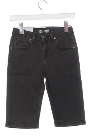 Παιδικό κοντό παντελόνι, Μέγεθος 12-13y/ 158-164 εκ., Χρώμα Μαύρο, Τιμή 6,75 €