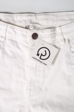 Dětské krátké kalhoty  H&M, Velikost 15-18y/ 170-176 cm, Barva Bílá, Cena  149,00 Kč