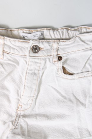 Pantaloni scurți pentru copii Zara, Mărime 8-9y/ 134-140 cm, Culoare Alb, Preț 30,61 Lei