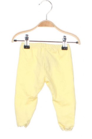 Pantaloni pentru copii United Colors Of Benetton, Mărime 9-12m/ 74-80 cm, Culoare Galben, Preț 35,82 Lei