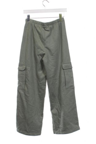 Pantaloni de trening, pentru copii C&A, Mărime 12-13y/ 158-164 cm, Culoare Verde, Preț 34,74 Lei