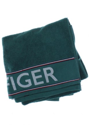 Кърпа Tommy Hilfiger, Цвят Зелен, Цена 118,15 лв.