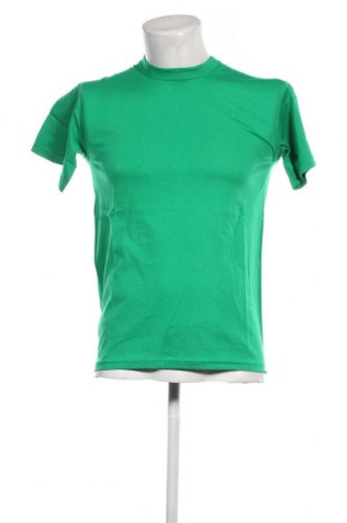 Мъжка тениска Fruit Of The Loom, Размер S, Цвят Зелен, Цена 6,13 лв.