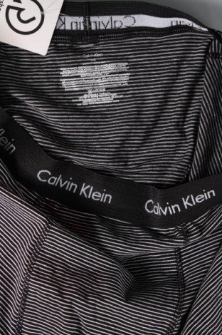 Boxeri bărbătești Calvin Klein, Mărime L, Culoare Multicolor, Preț 99,55 Lei