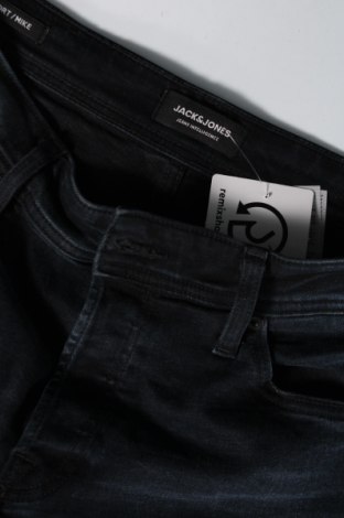Herren Jeans Jack & Jones, Größe M, Farbe Blau, Preis 17,75 €