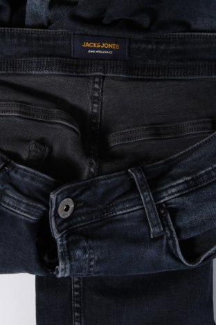 Pánské džíny  Jack & Jones, Velikost L, Barva Modrá, Cena  521,00 Kč