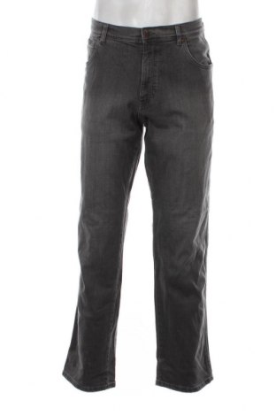 Herren Jeans Wrangler, Größe XL, Farbe Grau, Preis 45,23 €
