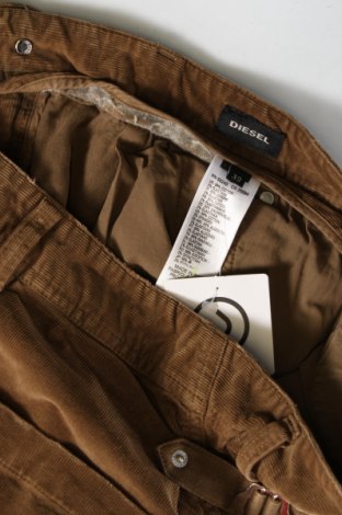 Ανδρικό κοτλέ παντελόνι Diesel, Μέγεθος M, Χρώμα Καφέ, Τιμή 59,38 €