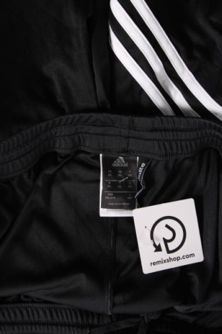 Pantaloni scurți de bărbați Adidas, Mărime XXL, Culoare Negru, Preț 95,39 Lei