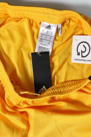 Ανδρικό κοντό παντελόνι Adidas, Μέγεθος XL, Χρώμα Κίτρινο, Τιμή 25,39 €