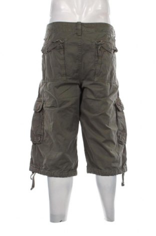 Мъжки къс панталон C&A, Размер XL, Цвят Зелен, Цена 25,00 лв.