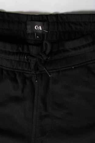 Ανδρικό κοντό παντελόνι C&A, Μέγεθος XL, Χρώμα Μαύρο, Τιμή 15,46 €