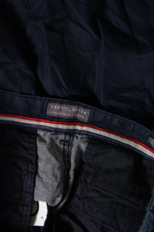 Мъжки къс панталон Esprit, Размер M, Цвят Син, Цена 24,00 лв.