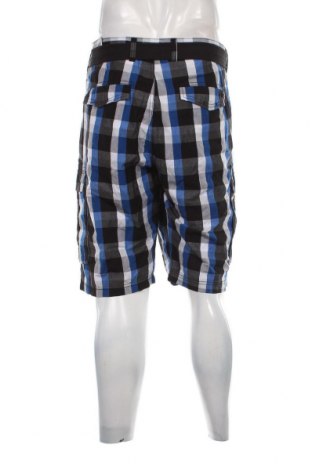 Ανδρικό κοντό παντελόνι Identic, Μέγεθος XL, Χρώμα Πολύχρωμο, Τιμή 24,74 €