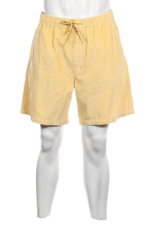 Ανδρικό κοντό παντελόνι Jack & Jones, Μέγεθος L, Χρώμα Κίτρινο, Τιμή 8,35 €
