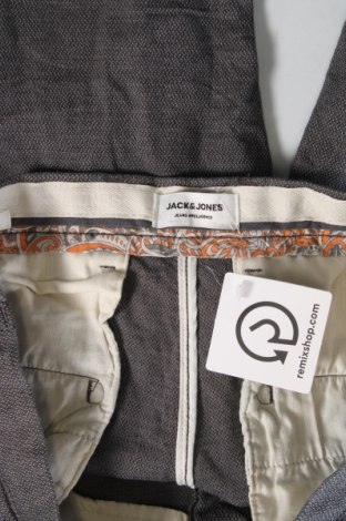 Herren Shorts Jack & Jones, Größe M, Farbe Grau, Preis 18,79 €
