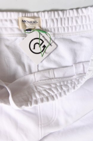 Pantaloni scurți de bărbați McNeal, Mărime L, Culoare Alb, Preț 190,79 Lei